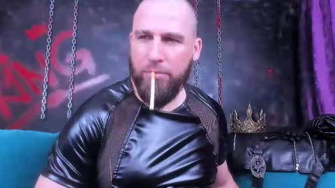 Snapshot of armandosteel chatting on November 5, 2025, 10:21 pm Armando online show from November 5, 2025, 10:21 pm