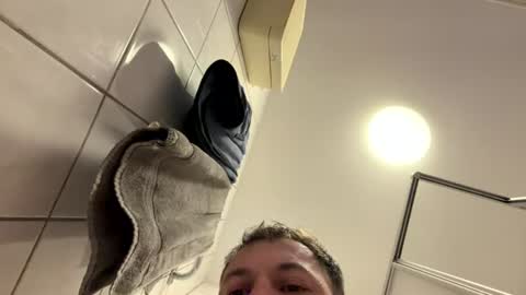 armyskater32 online show from July 13, 2026, 12:52 pm