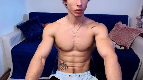 Snapshot of arnold_black69 chatting on December 11, 2024, 8:18 pm arnold black online show from December 11, 2024, 8:18 pm