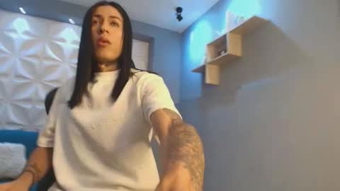 Snapshot of arohomlester chatting on October 20, 2025, 11:10 am Arohom Lester online show from October 20, 2025, 11:10 am