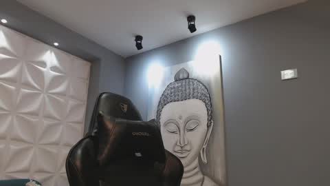 Snapshot of arohomlester chatting on October 22, 2025, 11:10 am Arohom Lester online show from October 22, 2025, 11:10 am