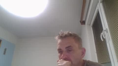 Snapshot of aromannn chatting on November 22, 2025, 3:33 pm aromannn online show from November 22, 2025, 3:33 pm