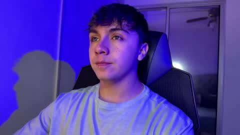 aron__cooper online show from October 4, 2025, 1:47 am