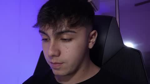 aron__cooper online show from October 18, 2025, 12:24 am