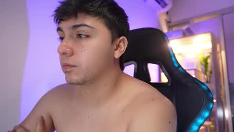 aron__cooper online show from March 16, 2026, 3:56 am