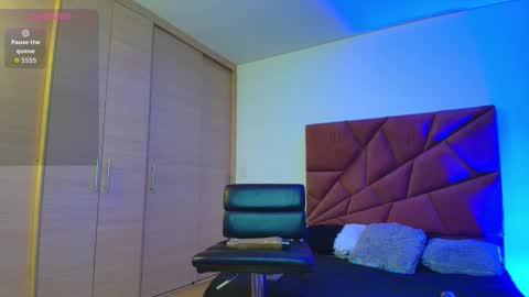 Snapshot of aron_bolt chatting on September 18, 2025, 2:35 am ARON BOLT online show from September 18, 2025, 2:35 am