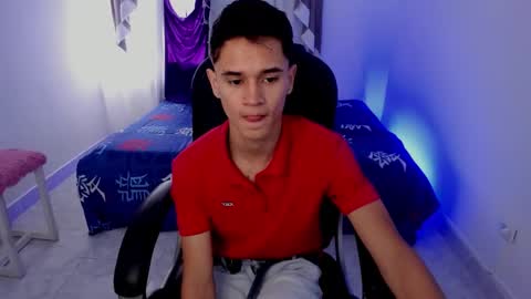 Aaron online show from October 1, 2025, 8:26 pm