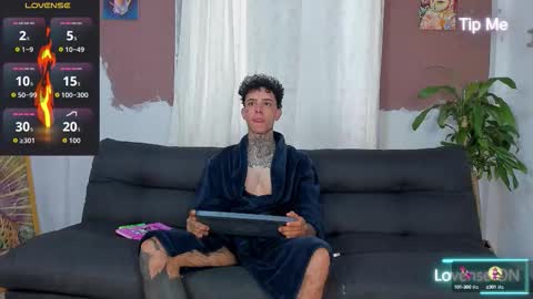 Snapshot of aron_ford chatting on October 14, 2025, 12:28 pm Aron ford online show from October 14, 2025, 12:28 pm