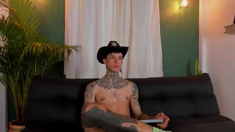 Snapshot of aron_ford chatting on November 2, 2025, 11:34 am Aron ford online show from November 2, 2025, 11:34 am