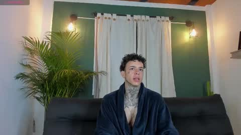 Snapshot of aron_ford chatting on November 7, 2025, 9:53 am Aron ford online show from November 7, 2025, 9:53 am