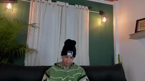 Snapshot of aron_ford chatting on November 14, 2025, 12:26 pm Aron ford online show from November 14, 2025, 12:26 pm