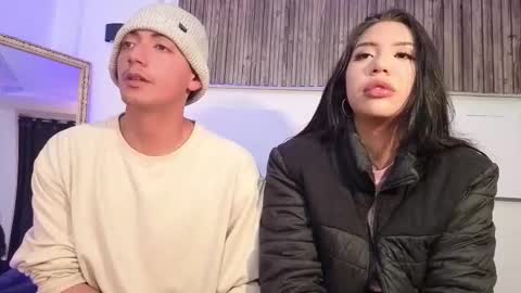 Snapshot of aron_gomez chatting on November 9, 2025, 5:06 am aron online show from November 9, 2025, 5:06 am