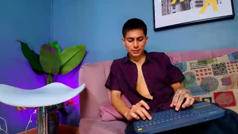 aron_pulse online show from April 17, 2026, 2:20 pm