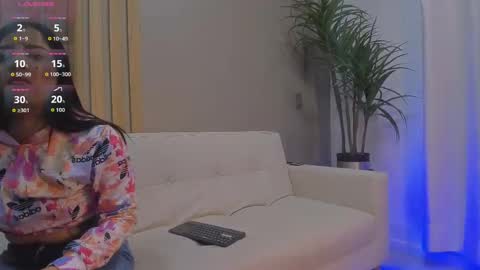 Aron and Luna online show from October 3, 2025, 2:47 pm