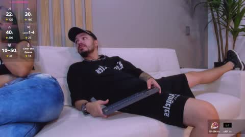 Aron and Luna online show from October 10, 2025, 2:27 pm