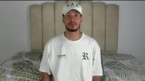 Snapshot of aroncooper1 chatting on October 26, 2025, 7:25 am aron cooper online show from October 26, 2025, 7:25 am