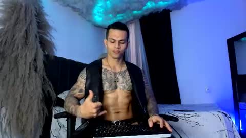 Snapshot of arondark chatting on July 19, 2026, 10:46 pm DarkMaster online show from July 19, 2026, 10:46 pm