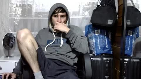 Snapshot of arongfranco chatting on October 1, 2025, 4:51 am Aron G Franco online show from October 1, 2025, 4:51 am