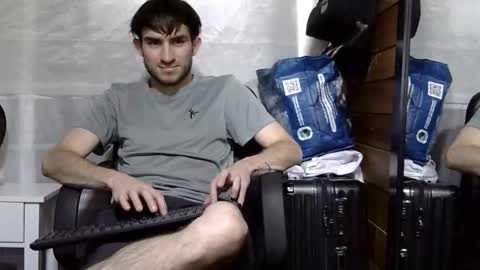 Snapshot of arongfranco chatting on October 29, 2025, 7:26 pm Aron G Franco online show from October 29, 2025, 7:26 pm