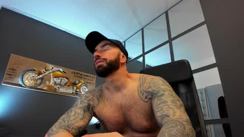 Snapshot of arongrant chatting on February 2, 2025, 8:46 am AronGrant online show from February 2, 2025, 8:46 am