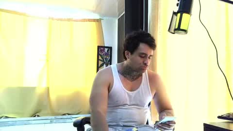 aronmiller online show from June 4, 2026, 1:39 pm