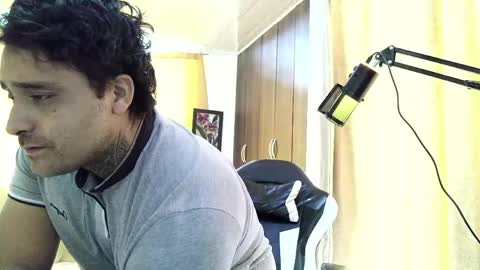 aronmiller online show from June 7, 2026, 1:48 pm