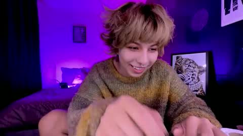 Aaron  online show from May 31, 2026, 1:47 am