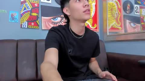 Arontawers online show from March 3, 2026, 7:09 pm