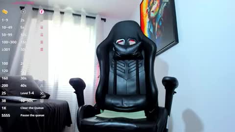 Snapshot of aronvillegas chatting on February 11, 2026, 2:11 pm online show from February 11, 2026, 2:11 pm