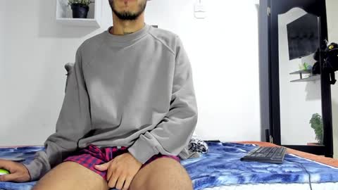 Snapshot of aronxx_ chatting on January 10, 2025, 9:55 am BLACK FRIDAY 55 OFF ON MY ONLYFANS. online show from January 10, 2025, 9:55 am