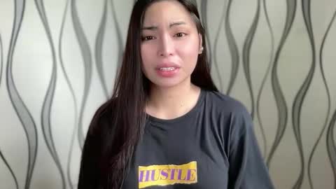 KATE MORE  online show from November 3, 2025, 3:41 am