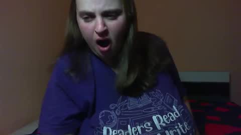 Snapshot of arriana98 chatting on December 8, 2024, 5:01 pm Arriana online show from December 8, 2024, 5:01 pm