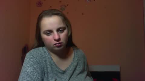 Snapshot of arriana98 chatting on December 16, 2024, 4:02 am Arriana online show from December 16, 2024, 4:02 am