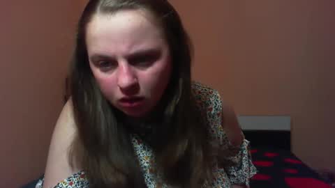 Snapshot of arriana98 chatting on February 14, 2025, 3:43 am Arriana online show from February 14, 2025, 3:43 am