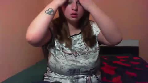 Snapshot of arriana98 chatting on February 18, 2025, 1:43 am Arriana online show from February 18, 2025, 1:43 am