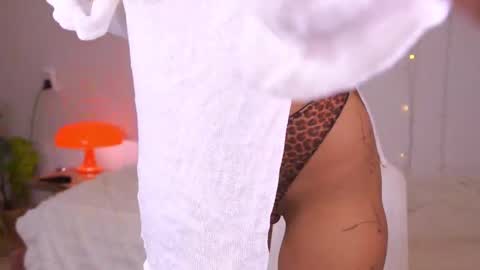 Snapshot of artease chatting on September 20, 2025, 7:09 am Arti Next Streams - online show from September 20, 2025, 7:09 am