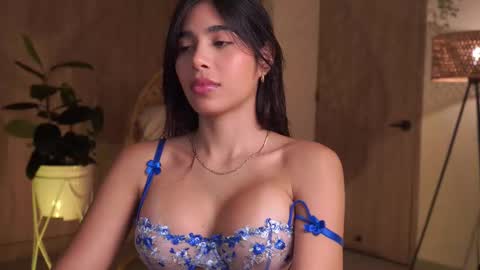 Amanda online show from November 14, 2025, 1:37 am