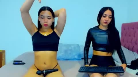 Snapshot of artemisxvenuss chatting on November 4, 2025, 12:04 pm Artemisxvenuss online show from November 4, 2025, 12:04 pm