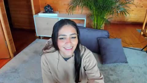 Snapshot of artgea chatting on March 7, 2025, 3:49 pm Linda independent model artgeea online show from March 7, 2025, 3:49 pm