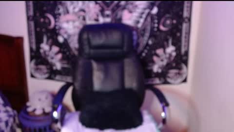 dafnee online show from December 14, 2025, 10:58 pm