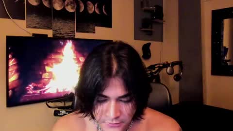Snapshot of arthur_hunter chatting on June 10, 2026, 10:30 pm I AM HERE online show from June 10, 2026, 10:30 pm