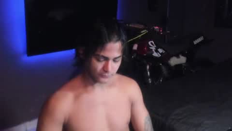 Snapshot of arthur_hunter chatting on July 16, 2026, 1:33 am I AM HERE online show from July 16, 2026, 1:33 am