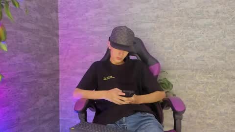 arthurcox_ online show from October 3, 2025, 5:54 pm