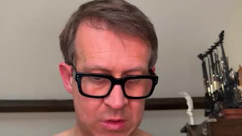 artisterotic online show from March 31, 2026, 2:39 pm