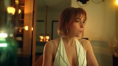 Snapshot of artmosphera chatting on October 3, 2025, 10:07 pm The ticket show has been postponed to Monday tomorrow. Sorry womens day online show from October 3, 2025, 10:07 pm