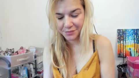 MIA online show from October 28, 2025, 8:29 am