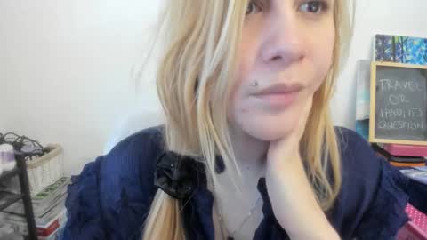 MIA online show from January 10, 2026, 11:23 am