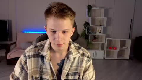 Archie online show from September 30, 2025, 2:27 am