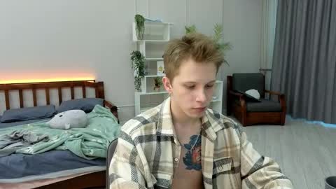 Archie online show from November 13, 2025, 1:48 am