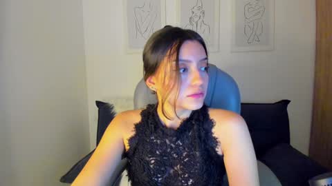 Snapshot of ary_cam230 chatting on December 16, 2024, 12:15 am Zahaara online show from December 16, 2024, 12:15 am